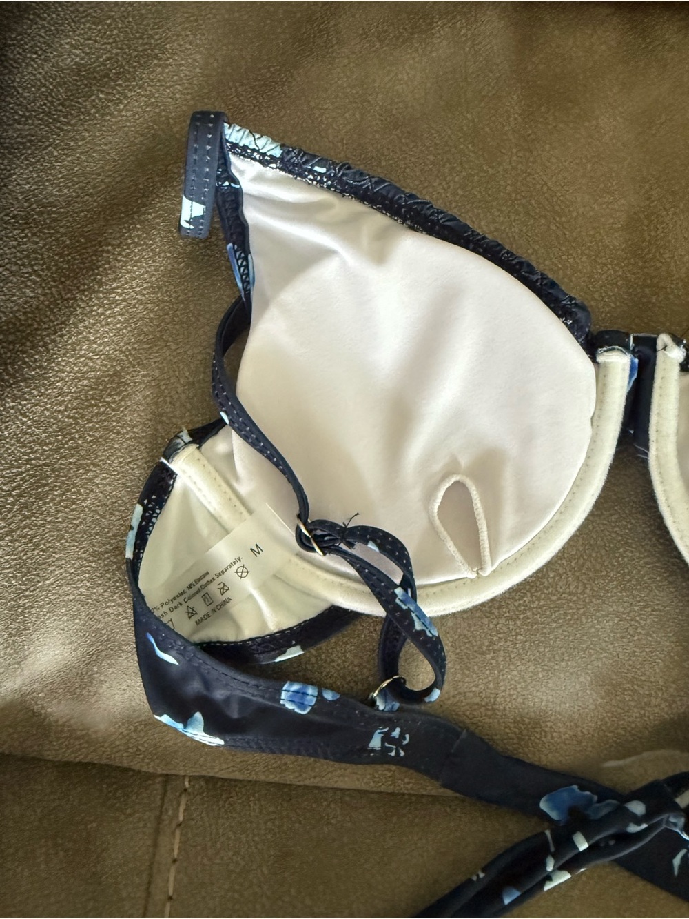 Blue floral underwire and high waist ruched bikini - Picture 4 of 8